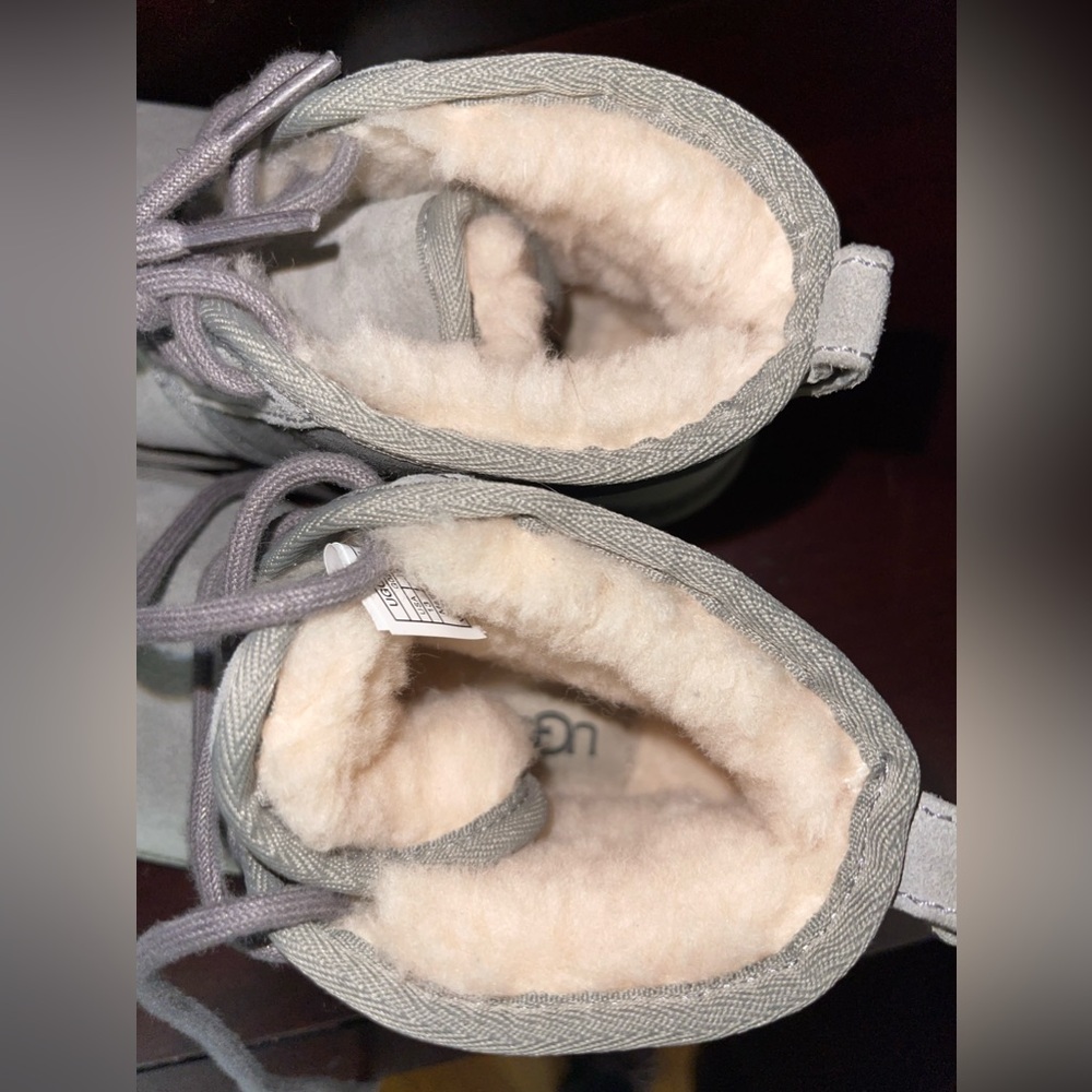 UGG Australia Neumel II Kids Chukka Boots Sz 13. - Picture 6 of 8